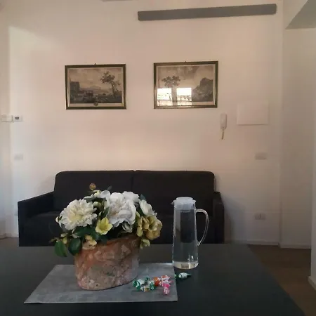 Le Quinte Del Duomo * Como